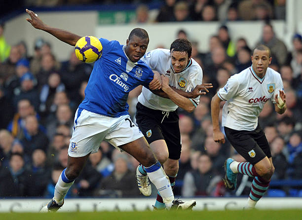 使得她们在 使得她们在