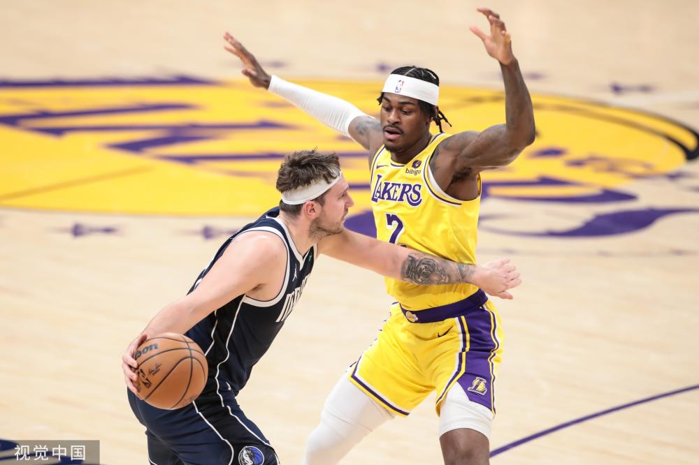 明星间的支 明星间的支