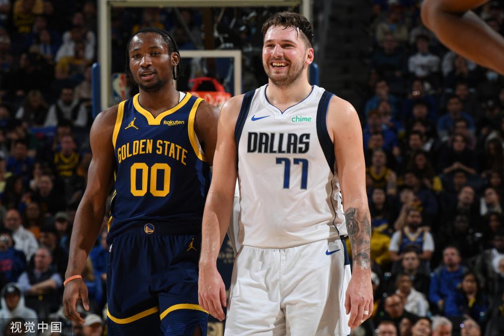 与此同时 与此同时