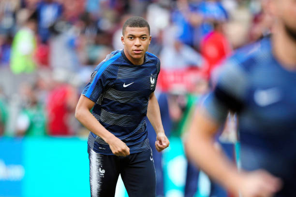 斯之间的配 斯之间的配