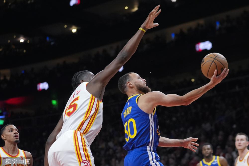 承载着球迷 承载着球迷