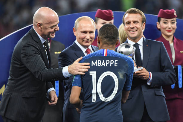 港足東亞錦外圍賽決選20人　中超兵陳晉一孫銘謙落選　中場僅4人.