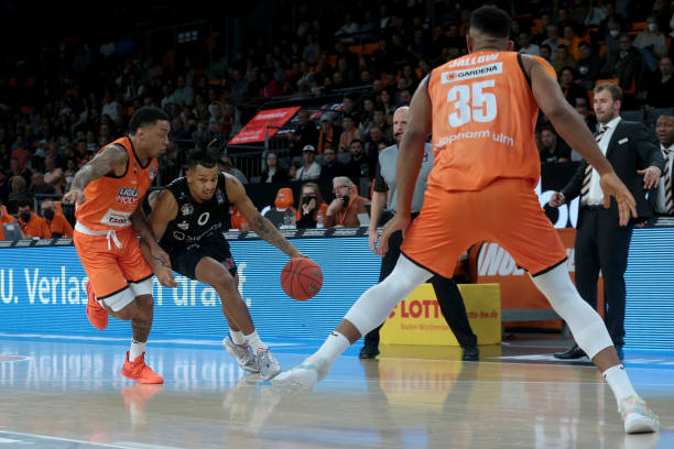 进攻和精准 进攻和精准