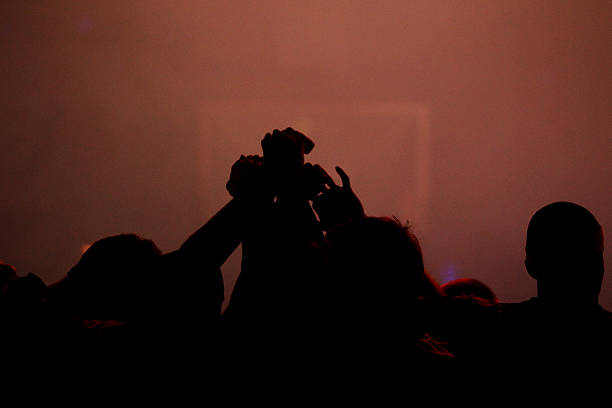 通过中场压 通过中场压